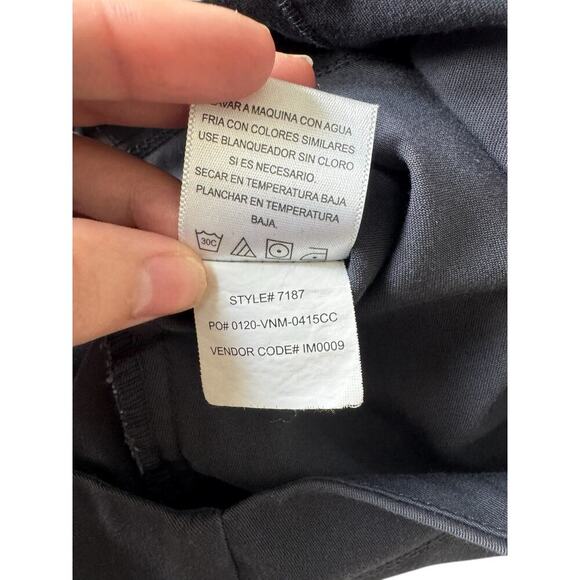 Grey’s Anatomy Women’s Gray Scrub Top Size Large V-Neck 3 Pocket Stretch 7187 - Picture 6 of 7